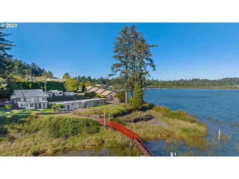 4844 Fish Mill Way Westlake OR 97493