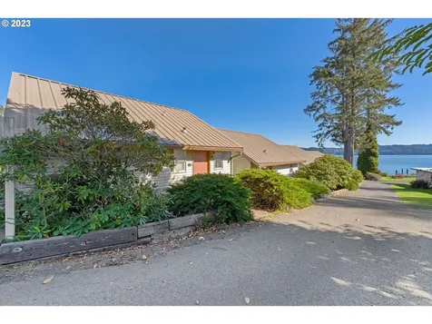 4844 Fish Mill Way Westlake OR 97493