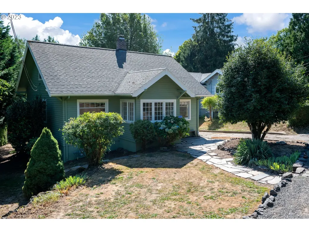 2656 Sw Hume Court Portland OR 97219