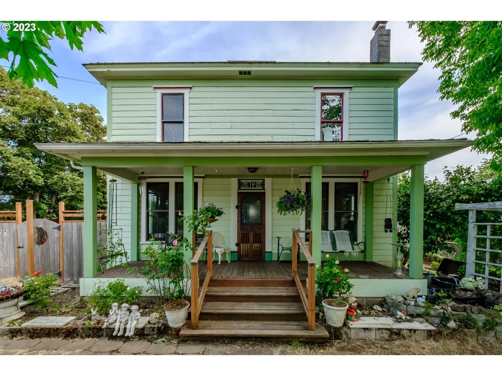 312 Se Clay Street Dallas OR 97338