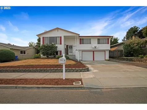 13170 Ne Shaver Street Portland OR 97230