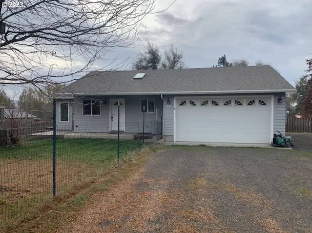 608 N Mill Street Goldendale WA 98620