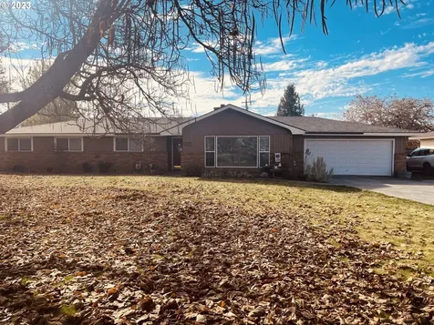 627 Maple Drive Goldendale WA 98620