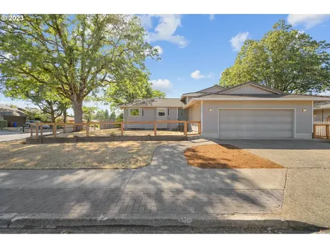 17315 Craig Court Gladstone OR 97027