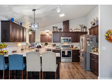 36565 Parsons Creek Road Springfield OR 97478