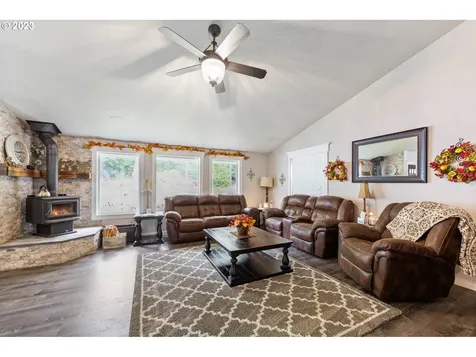 36565 Parsons Creek Road Springfield OR 97478