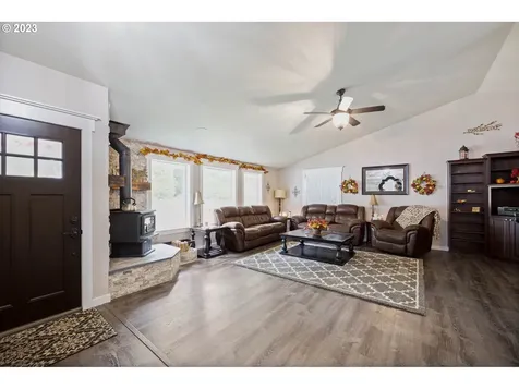 36565 Parsons Creek Road Springfield OR 97478