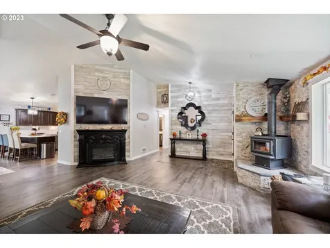 36565 Parsons Creek Road Springfield OR 97478