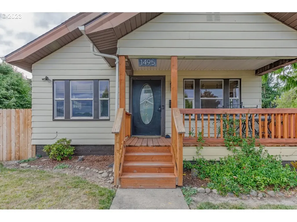 1495 4th Street Ne Salem OR 97301