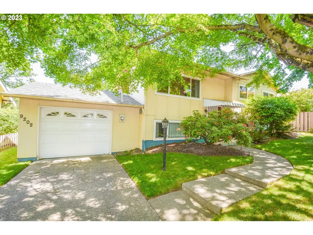 9202 N Chautauqua Boulevard Portland OR 97217