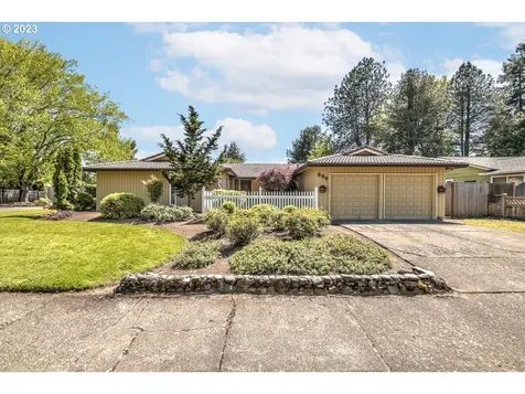 896 Ne Baldwin Drive Hillsboro OR 97124
