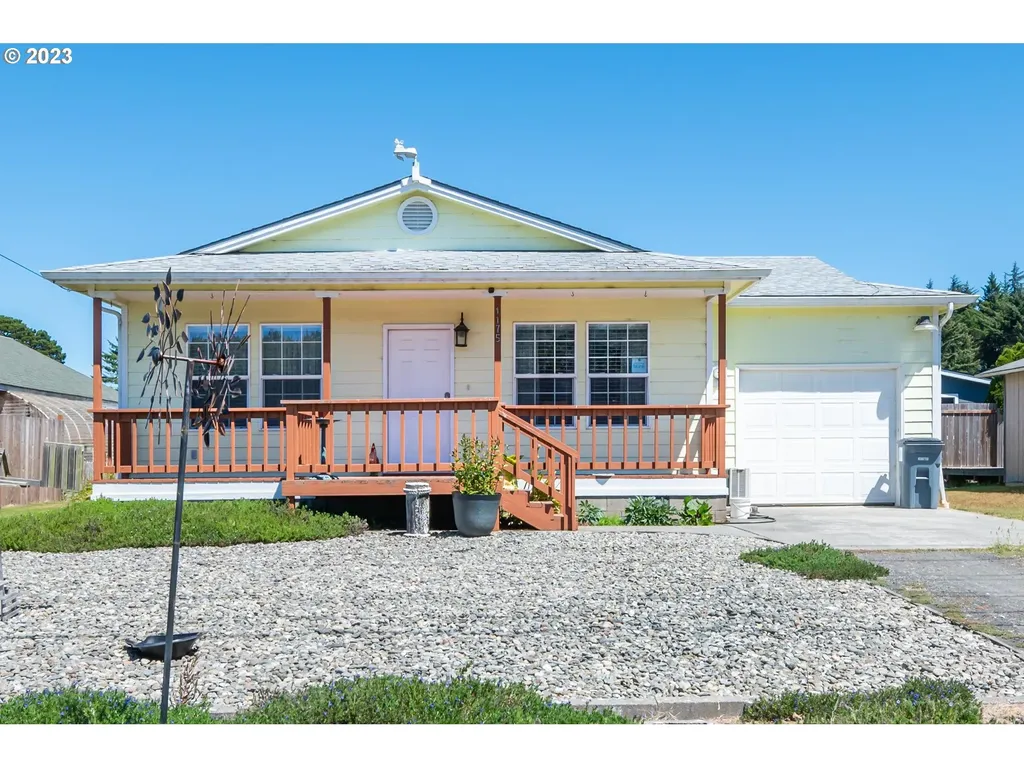 1175 Harlem Street Se Bandon OR 97411