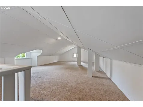 5545 N Wilbur Avenue Portland OR 97217