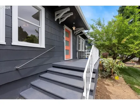 5545 N Wilbur Avenue Portland OR 97217