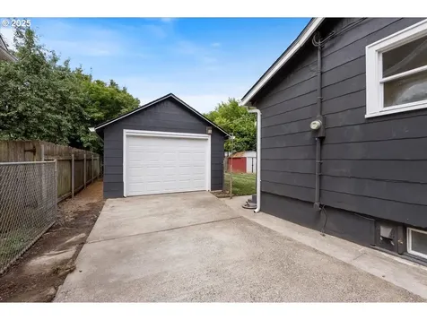 5545 N Wilbur Avenue Portland OR 97217