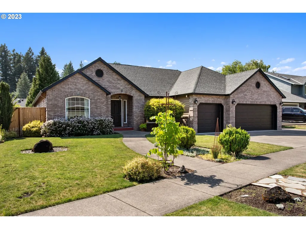 499 Ne 49th Avenue Hillsboro OR 97124