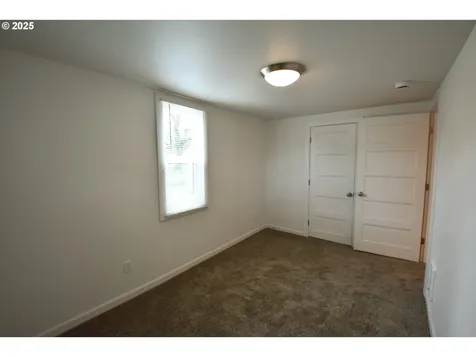 1123 SE 162nd Avenue Portland OR 97233