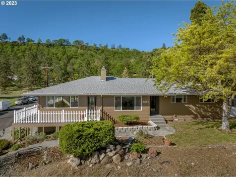 2204 W 14th Street The Dalles OR 97058