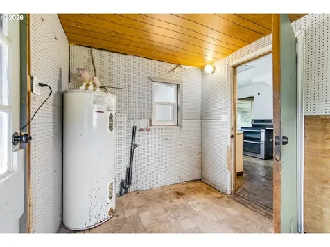 1715 Cascade Drive Lebanon OR 97355