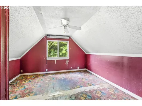 1715 Cascade Drive Lebanon OR 97355