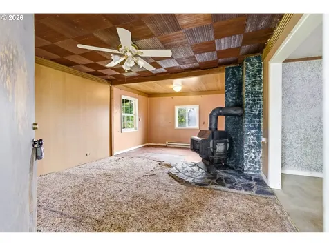 1715 Cascade Drive Lebanon OR 97355