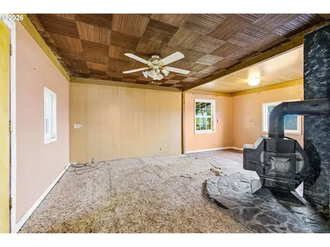 1715 Cascade Drive Lebanon OR 97355