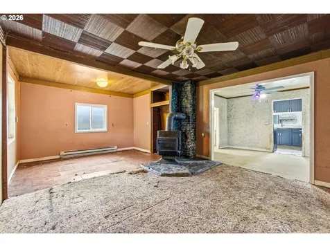 1715 Cascade Drive Lebanon OR 97355