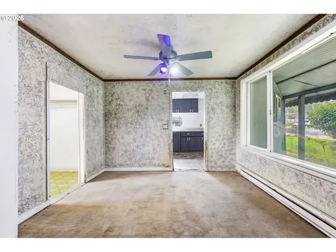 1715 Cascade Drive Lebanon OR 97355