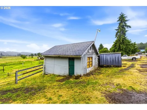 1715 Cascade Drive Lebanon OR 97355