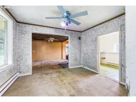 1715 Cascade Drive Lebanon OR 97355