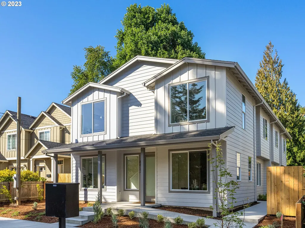 8825 N Endicott Avenue Portland OR 97217