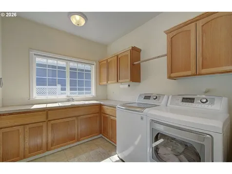 22002 NE Lachenview Lane Fairview OR 97024