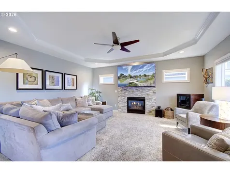 22002 NE Lachenview Lane Fairview OR 97024