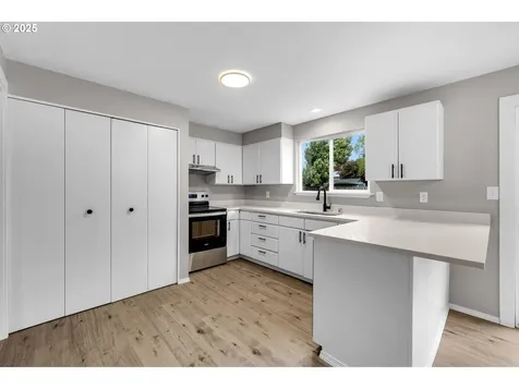 712 NW 84th Street Vancouver WA 98665