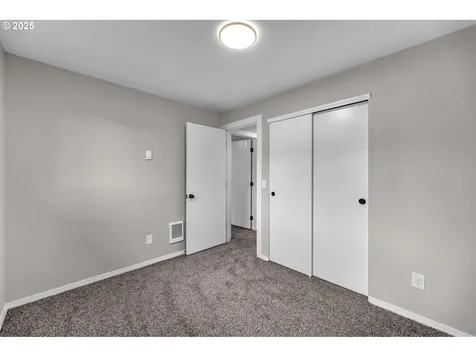 712 NW 84th Street Vancouver WA 98665
