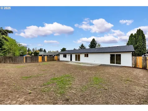 712 NW 84th Street Vancouver WA 98665