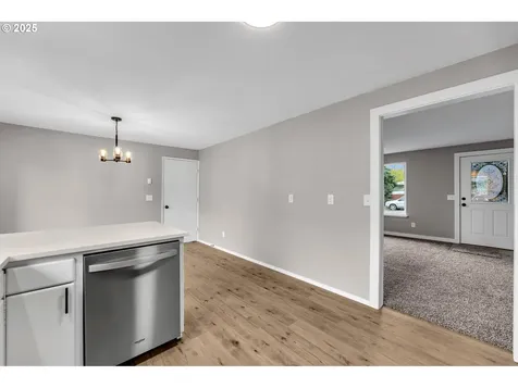 712 NW 84th Street Vancouver WA 98665