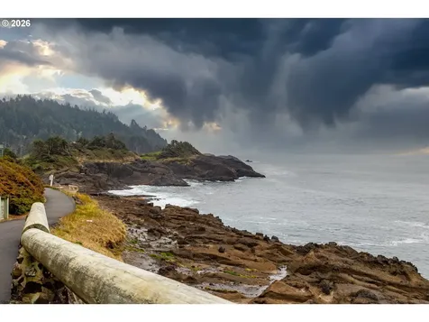 1470 SW Tintinnabulary Place Depoe Bay OR 97341