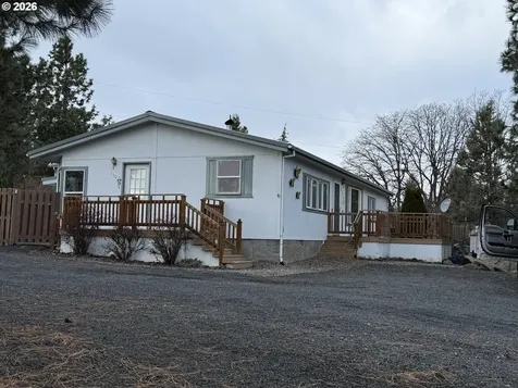 110 S Mike Road Tygh Valley OR 97063