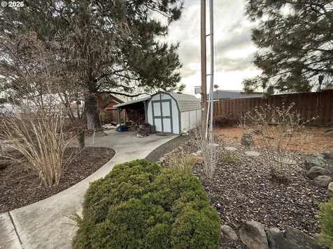 110 S Mike Road Tygh Valley OR 97063