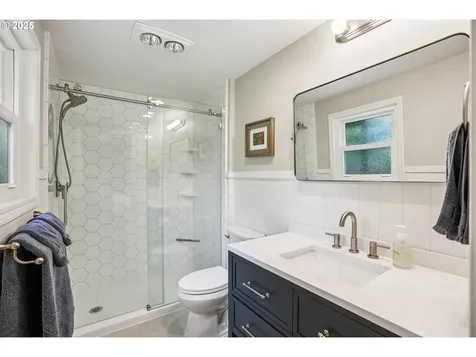 8440 SW 70th Place Portland OR 97223