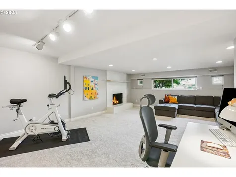 8440 SW 70th Place Portland OR 97223