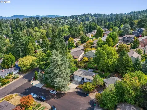8440 SW 70th Place Portland OR 97223