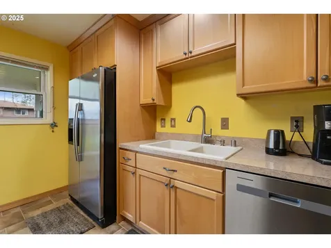 2707 NE 123rd Avenue Portland OR 97230