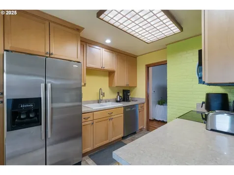2707 NE 123rd Avenue Portland OR 97230