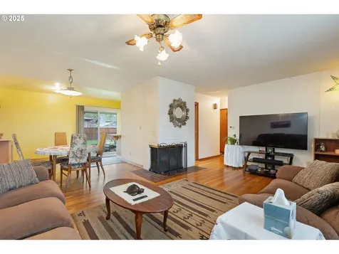 2707 NE 123rd Avenue Portland OR 97230
