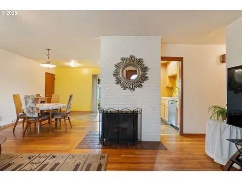 2707 NE 123rd Avenue Portland OR 97230