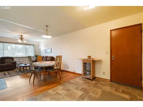 2707 NE 123rd Avenue Portland OR 97230