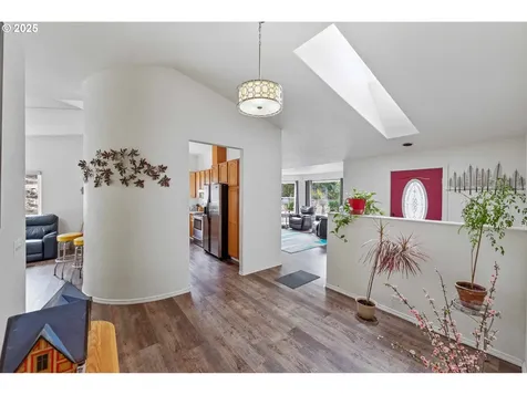 2614 Montana Street North Bend OR 97459