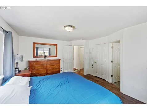 2614 Montana Street North Bend OR 97459
